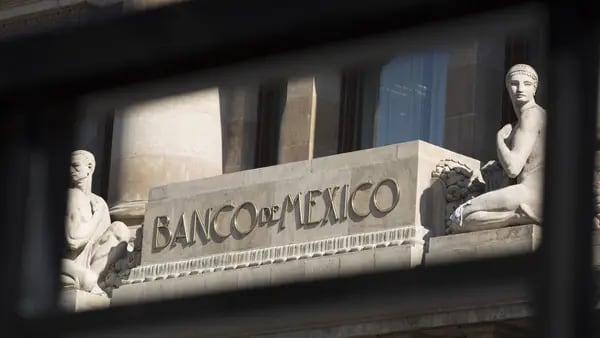 Mexican Inflation Edges Lower as Banxico Decision Loomsdfd