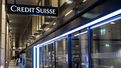 Subida de acciones de bancos se borra; optimismo por Credit Suisse se diluyedfd