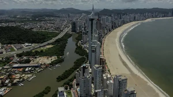 Na ‘Dubai brasileira’, o céu é o limite para os imóveis mais caros do paísdfd
