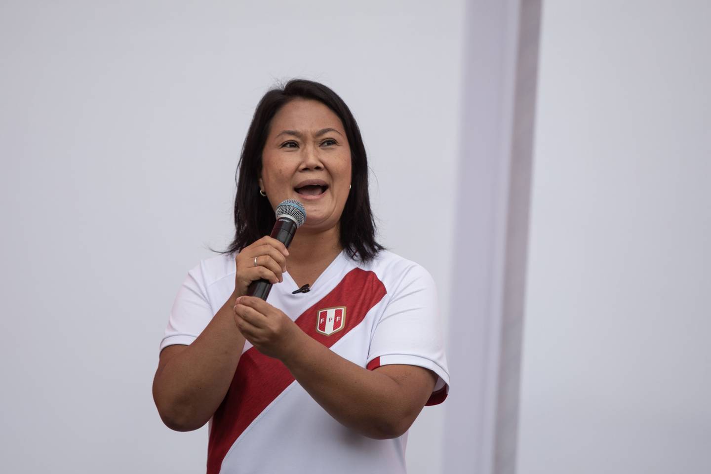 Keiko Fujimori, ex candidata presidencial por el partido Fuerza Popular de Perú, habla en un evento el 15 de mayo de 2021