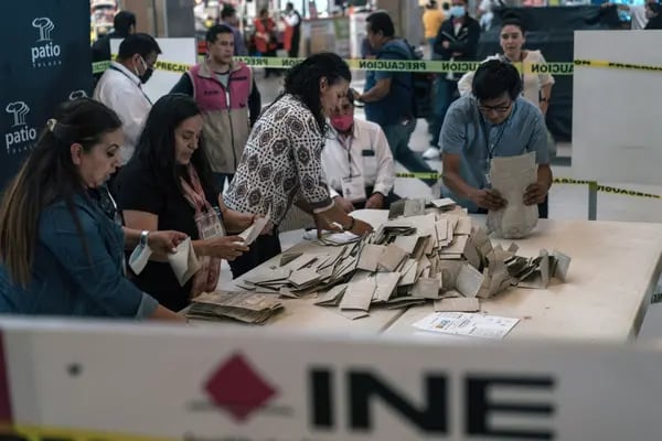 La temporada de campaña presidencial en México acabe de empezar, pero tras la contundente derrota del domingo 4 de junio de la coalición opositora en las elecciones a gobernador en el Estado de México