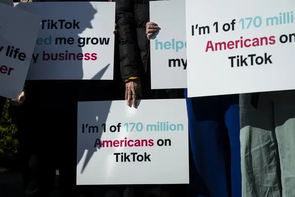 Legisladores de EE.UU. piden a la FTC investigar el uso de niños por parte de TikTok para ejercer presióndfd