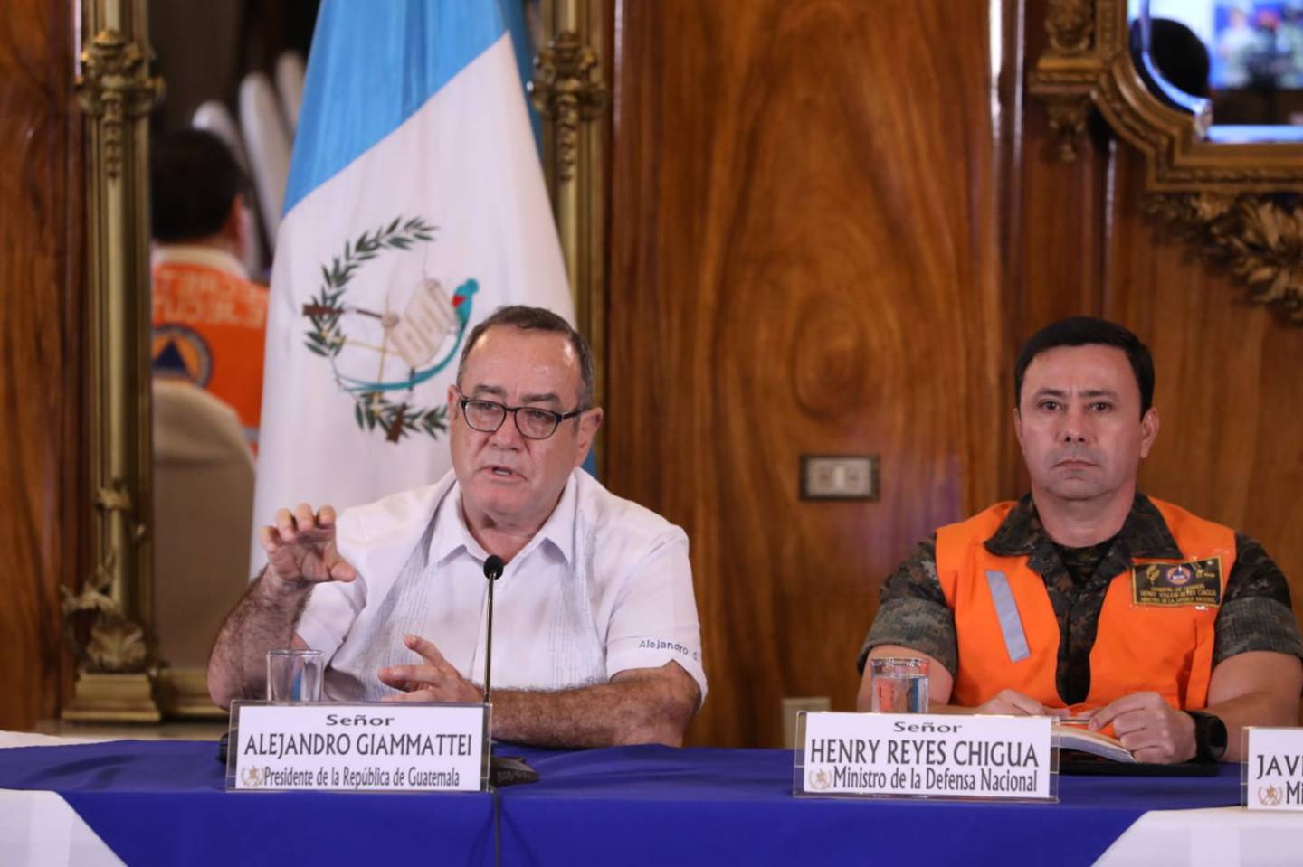 El presidente Alejandro Giammattei brindó los detalles del hallazgo del vehículo en el que viajaban las mujeres que aún están desaparecidas.dfd