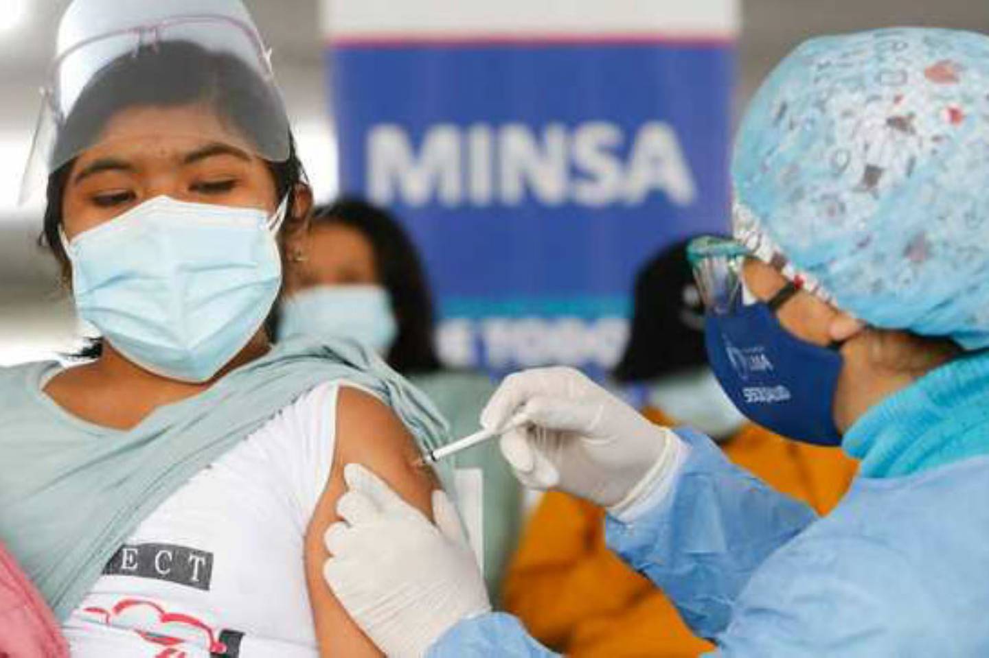 Vacunación contra el Covid-19 en Perú.