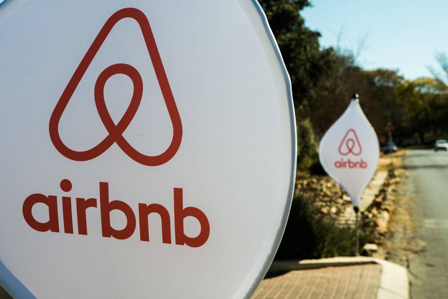 La plataforma Airbnb dio de qué hablar esta semana en el mundo de los negocios. Photographer: Waldo Swiegers/Bloomberg