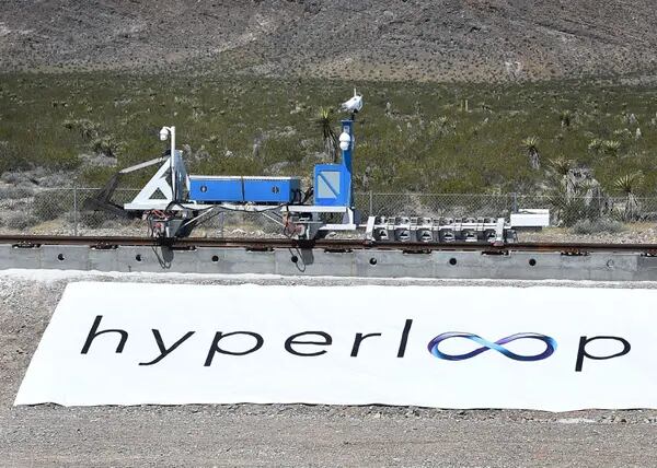 La primera prueba del sistema de propulsión en el centro de pruebas y seguridad de Hyperloop One el 11 de mayo de 2016 en North Las Vegas, Nevada. Fotógrafo: David Becker/Getty Images