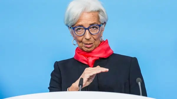 Lagarde ratifica plan de alzas del BCE mientras herramienta contra crisis toma formadfd