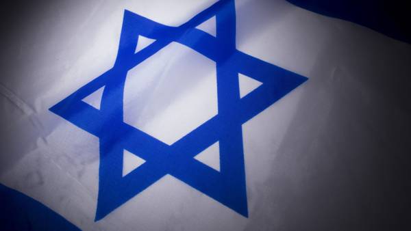 Israel mejora su preparación para atacar a Irán, dice ministrodfd