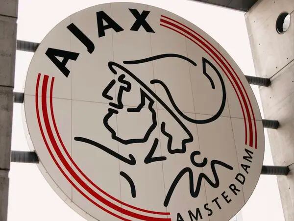 O Ajax, da Holanda, é um dos clubes mais tradicionais e vitoriosos da Europa e do mundo (Foto: Reprodução/Instagram)
