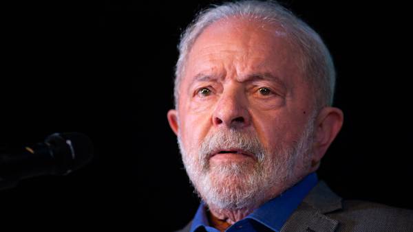 Brazil’s Shaking Economy Endangers Lula’s ‘Barbecue and Beer’ Promisedfd