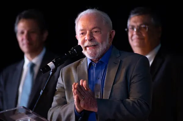 Lula anuncia 16 ministros e completa equipe da Esplanada com 37 ministérios em cerimônia nesta quinta-feira (29) em Brasília