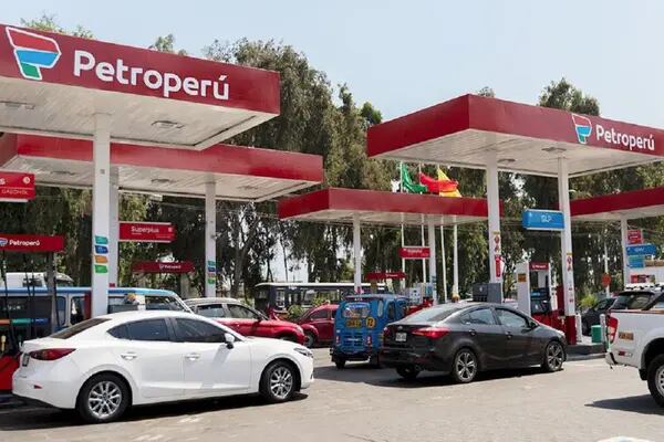 Perú apunta a que estatal PetroPerú lidere distribución de hidrocarburos en el país.