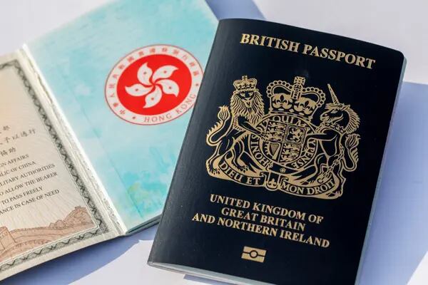 Pekín decidió en enero retirar el reconocimiento de los pasaportes nacionales británicos de ultramar como documentos oficiales válidos.