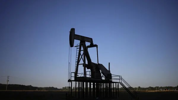 Naciones del Golfo de OPEP aumentan producción de petróleo para alivio del mercadodfd