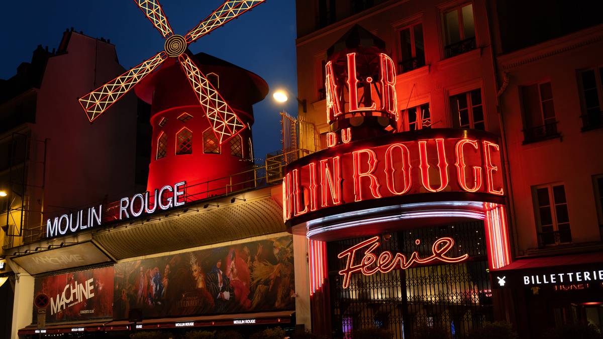 ¿Cuánto cuesta hospedarse en el Moulin Rouge de París? dfd