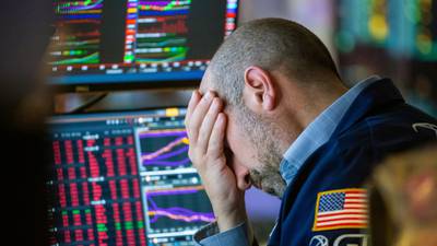 Bolsas americanas têm mais um dia de queda generalizada para os todos os setoresdfd