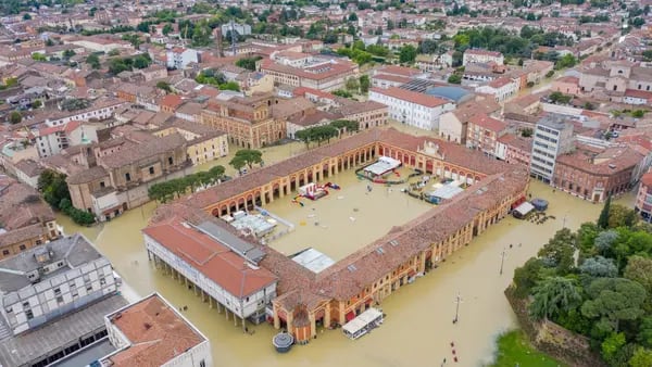 SpaceX vende terminales Starlink para alivio de inundaciones en Italiadfd
