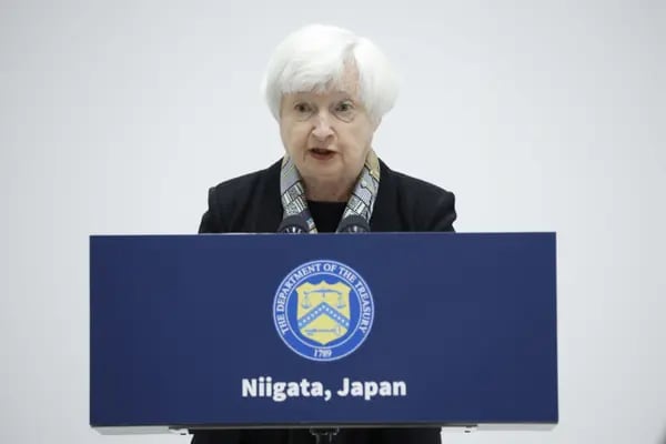 Janet Yellen, secretaria del Tesoro de EElUUl, habla durante una rueda de prensa en la reunión de ministros de Finanzas y gobernadores de bancos centrales del Grupo de los Siete (G-7) en Niigata, Japón, el jueves 11 de mayo de 2023.
