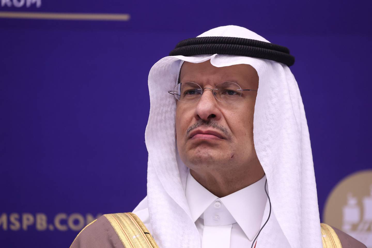 Abdulaziz bin Salman, ministro de energía de Arabia Saudita, durante una sesión de panel en el segundo día del Foro Económico Internacional de San Petersburgo (SPIEF) en San Petersburgo, Rusia, el jueves 3 de junio de 2021.