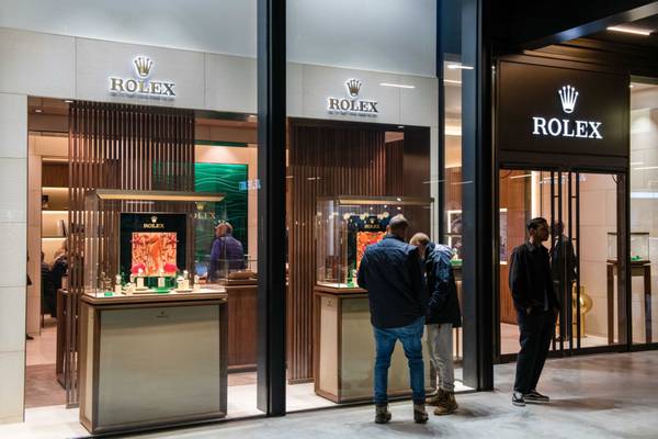 Rolex se une a grupo de fabricantes de relojes de lujo que fabrican con titaniodfd