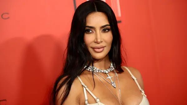 Kim Kardashian pretende captar pelo menos US$ 1 bi com seu primeiro fundodfd
