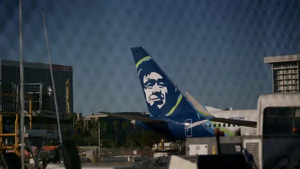 Boeing se hunde por temor a que el problema con los Max retrase sus entregasdfd