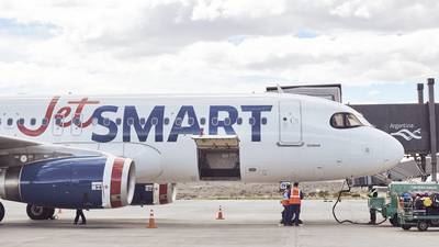 ¿Qué se sabe de la posibilidad de que la aerolínea chilena JetSmart opere en Bolivia?dfd