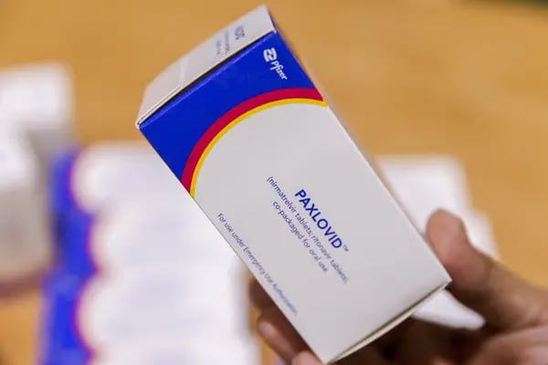 Cajas de medicamentos antivirales Paxlovid de Pfizer Inc.