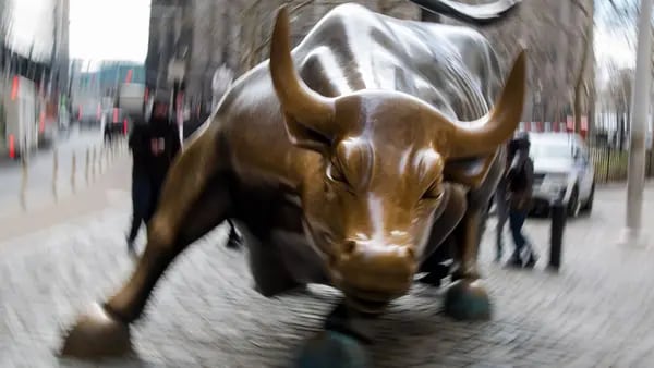 Traders de Wall Street apuestan todo o nada a un aterrizaje suave de la economíadfd