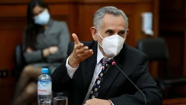Pedro Francke: “Nacionalizar gas de Camisea significa ponerlo al servicio de los peruanos”dfd