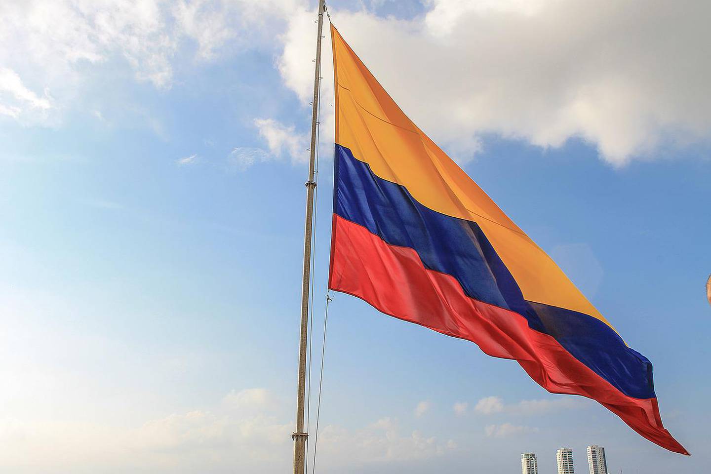 Alza en salarios públicos impulsó la economía colombiana en segundo trimestre