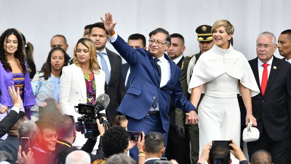 Posesión de Petro pone en el centro a la Colombia excluida: así fue la jornadadfd