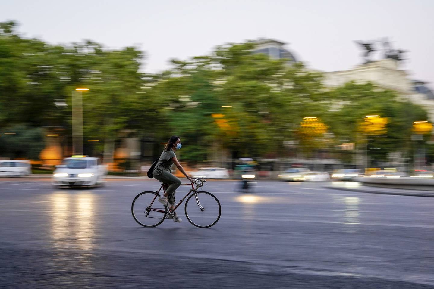 Este tipo de ciudades buscan, en esencia, que las urbes sean más sostenibles y saludables, cubriendo todas las necesidades básicas de una población a máximo 15 minutos caminando o en bicicleta. dfd