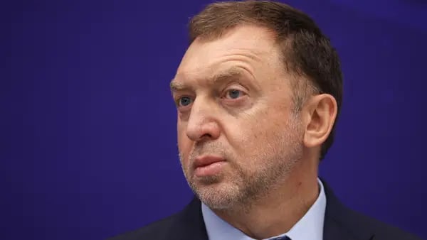 UE sopesa sanciones contra Oleg Deripaska, Herman Gref y otros magnates rusosdfd