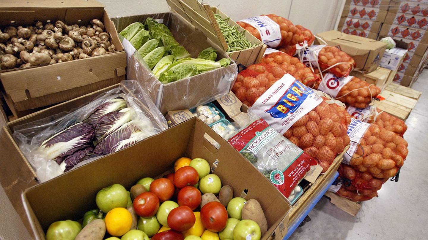 Un índice de las Naciones Unidas sobre los costos mundiales de los alimentos cayó un 1,9% en agosto debido a que la demanda de algunos artículos disminuyó junto con un aumento estacional de los suministros.Fuente: Bloomberg