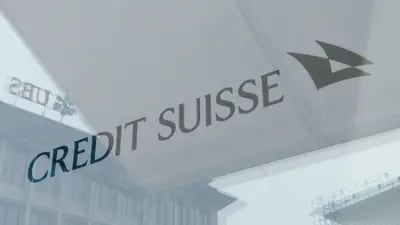 Los cambios se dan luego de que el competidor UBS Group AG acordara anteriormente este mes la compra de Credit Suisse
