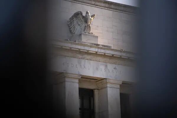 Fed y grandes bancos centrales deben replantearse sus respuestas a la crisis: G30dfd