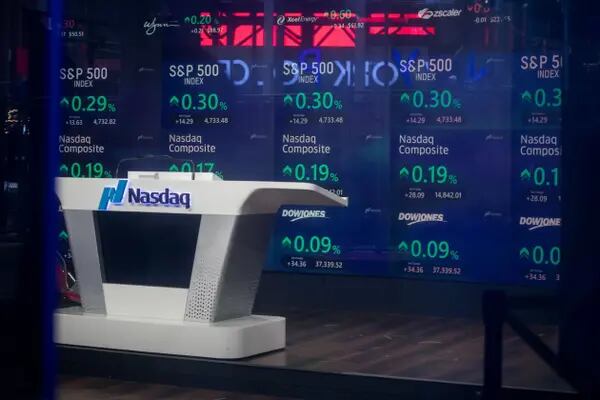 Informações do mercado de ações no Nasdaq MarketSite em Nova York, EUA