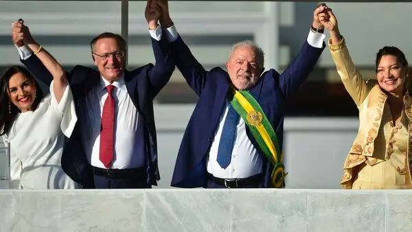 Lula tendrá poco margen de maniobra en su primer año de mandato, según Eurasiadfd