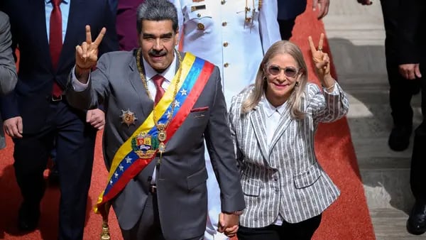 Estados Unidos busca apoyo de los vecinos de Venezuela para influir en Madurodfd
