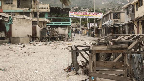 Primer ministro haitiano pide ayuda internacional para aplacar crecientes disturbiosdfd