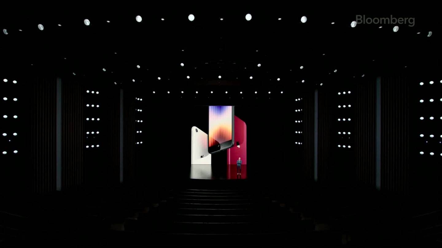 Apple apresentou as versões 5G de seu tablet iPhone SE e iPad Air de baixo custo durante seu evento virtual. Este é o CEO da Apple, Tim Cook