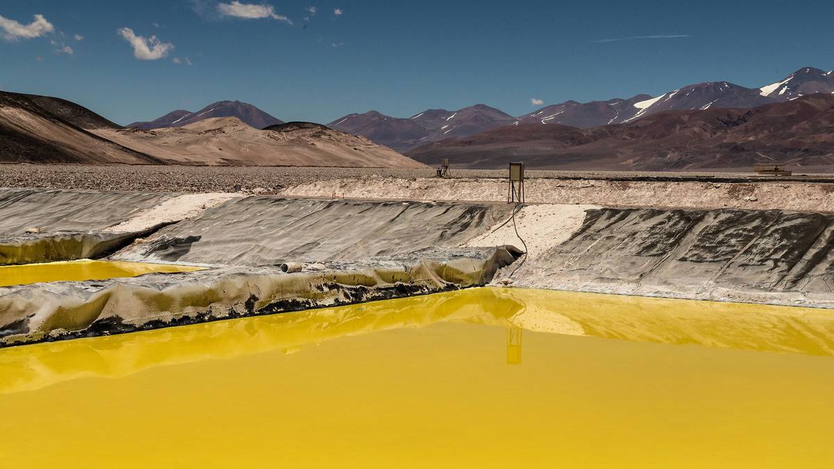 A diferencia de otros países de la región, Argentina da la bienvenida a la mineríadfd