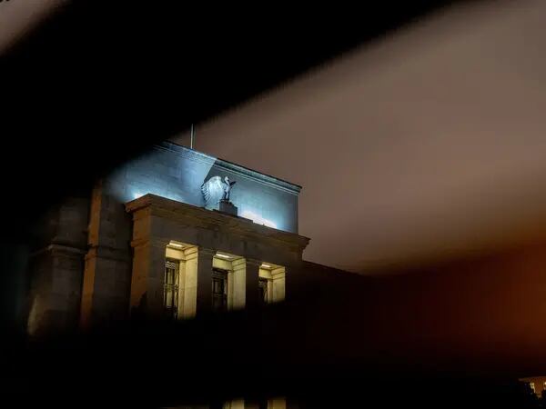 El edificio de la Reserva Federal Marriner S. Eccles en Washington, D.C.