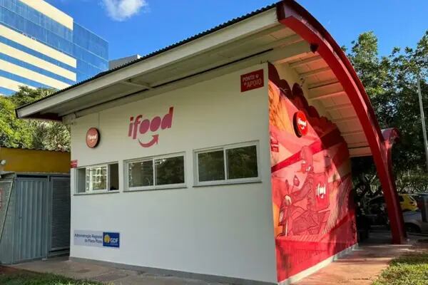 Na batalha do delivery de supermercado, iFood muda plano e faz parceria com Dakidfd