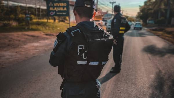 Costa Rica manda a 9.500 policías a patrullar las calles para combatir la delincuenciadfd