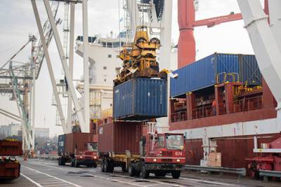 Aduana denuncia sobrefacturación de importaciones: hay dos empresas apuntadas dfd