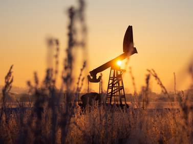 Tope del precio del petróleo mantendría el flujo del crudo ruso en el mercadodfd