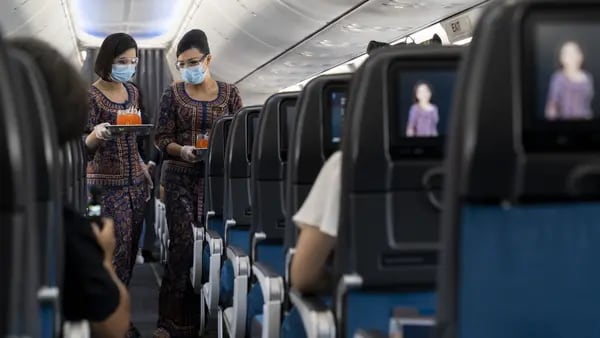 ¿El secreto para conseguir un mejor asiento en el avión? Quizá le sorprendadfd