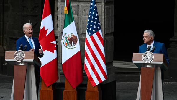 Senadores instan a Biden a tomar acciones para que México y Canadá cumplan el T-MECdfd